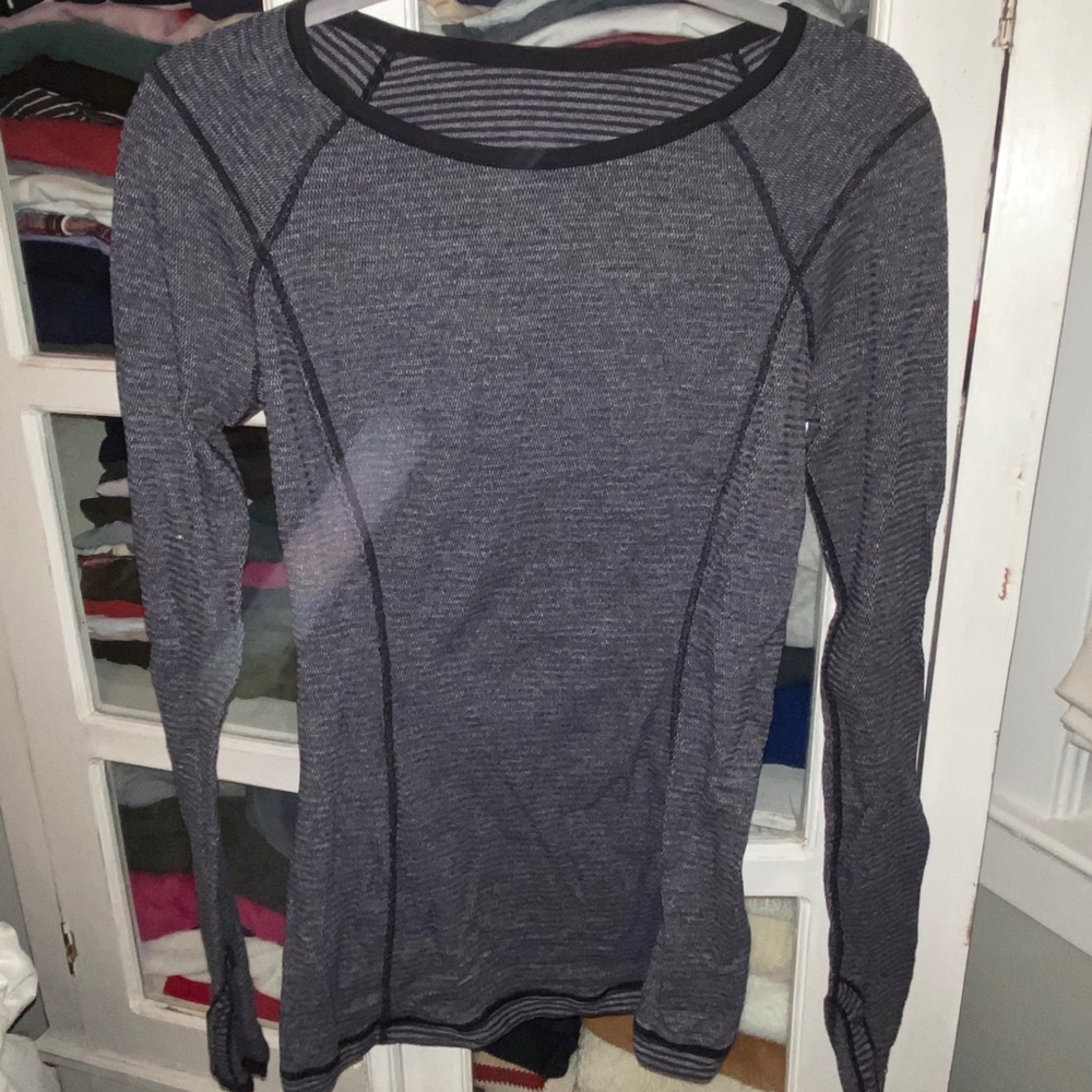 Reversible lululemon thermal long sleeve